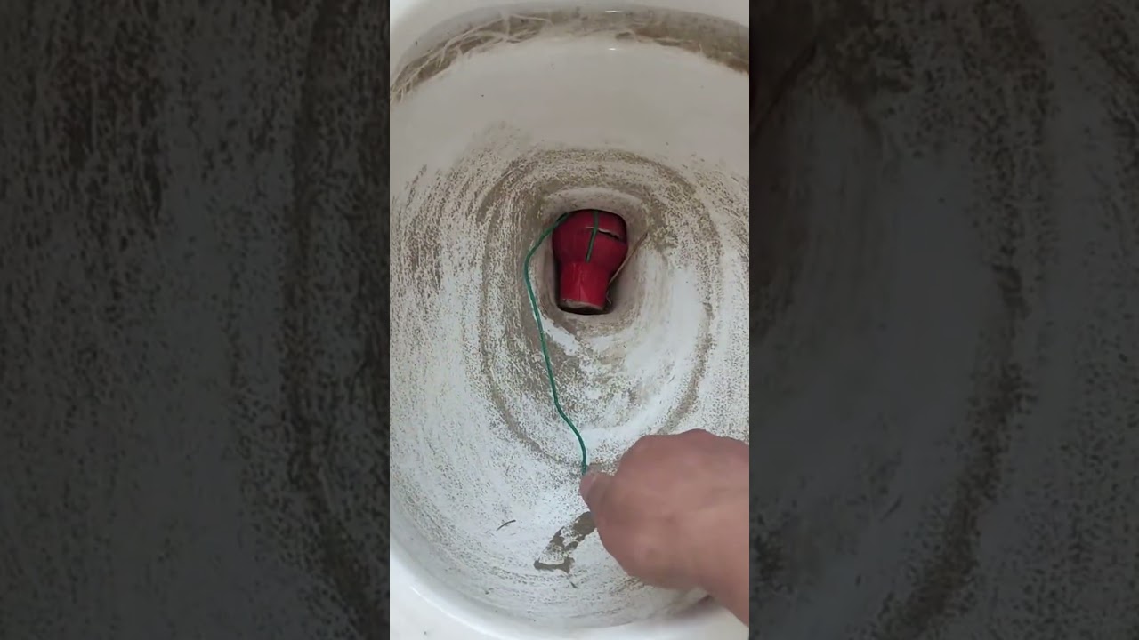 Cracker Vs Toilet Hole #crackers #fireworks  #asmrsounds #experiment #satisfying #1000 #firespoon