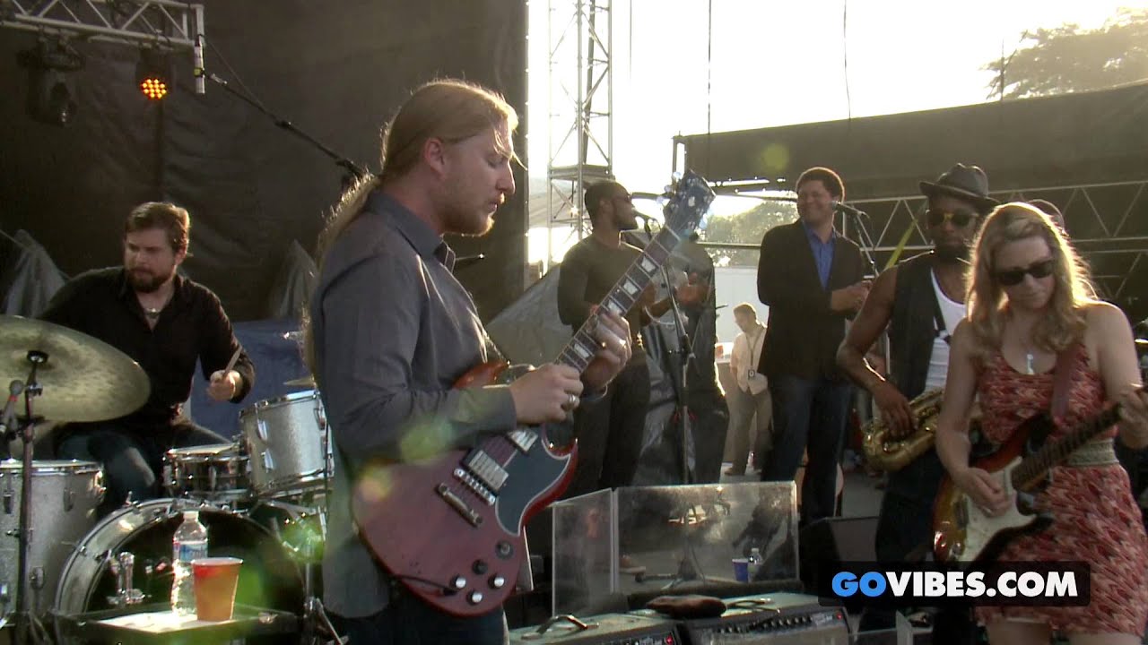 Tedeschi Trucks Band Performs 