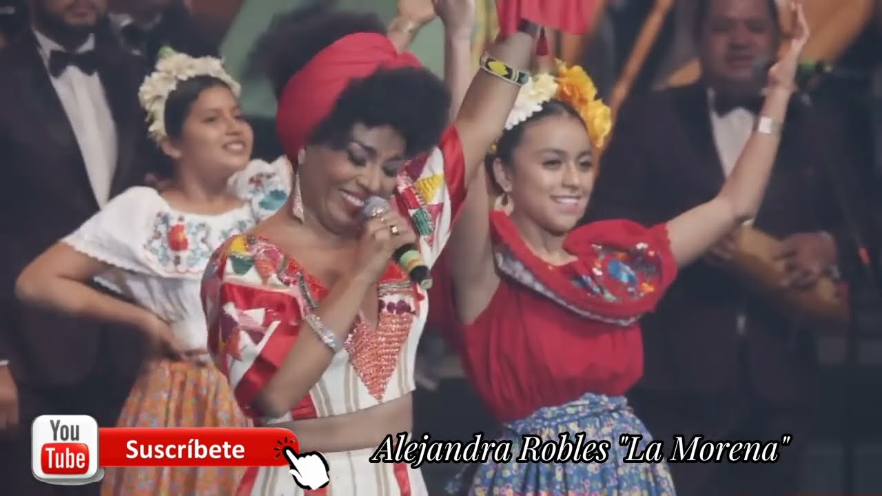 Alejandra Robles La Morena, La Sonora Santanera y La Orquesta  Comunitaria.  Auditorio Nacional.