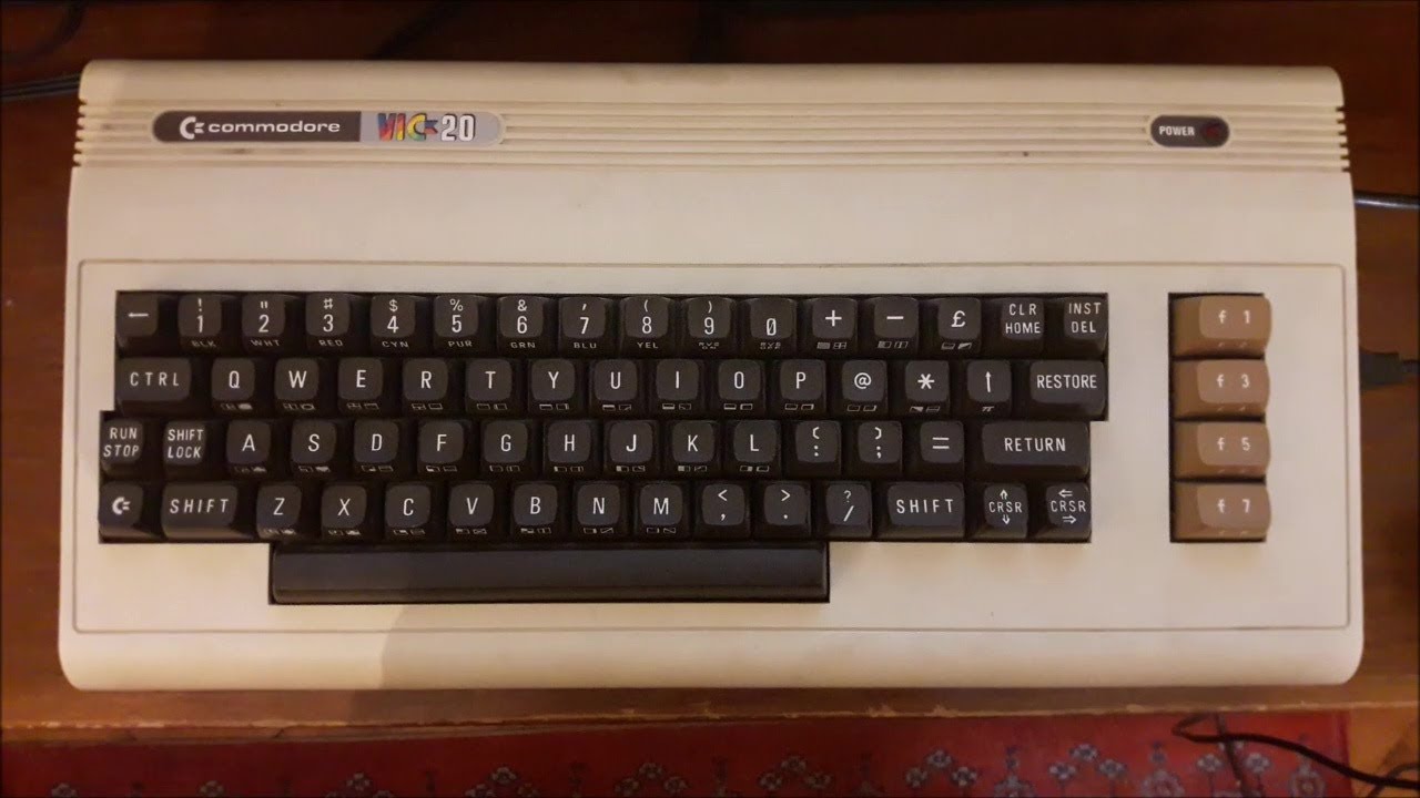 Ordinateur commodore Vic20 (1980) : 3,5 Ko de plaisir !
