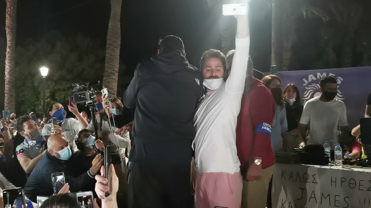 Η αποθέωση και ομιλία του Τζέιμς Καφετζή και της Άννας Μαρίας Βέλλης