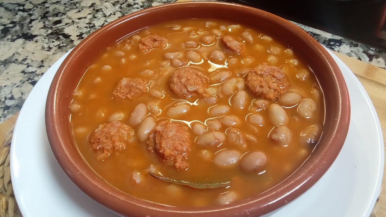 ALUBIAS PINTAS CON CHORIZO receta de mi abuela 🥰 os encantará su sabor 😋