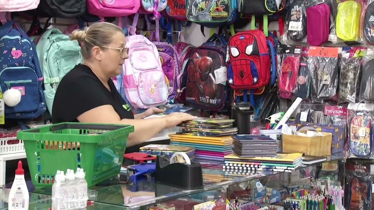 VOLTA AS AULAS MOVIMENTA AS COMPRAS DE MATERIAIS ESCOLARES E EXIGE ATENÇÃO DE PAIS E RESPONSAVÉIS