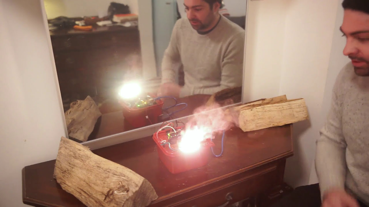 How to make a realistic looking fire effect using water mist and some LEDS🔥