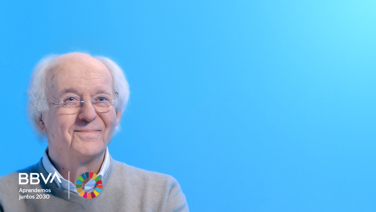 La filosofía no da la felicidad... ni falta que le hace. Roger-Pol Droit, filósofo y escritor