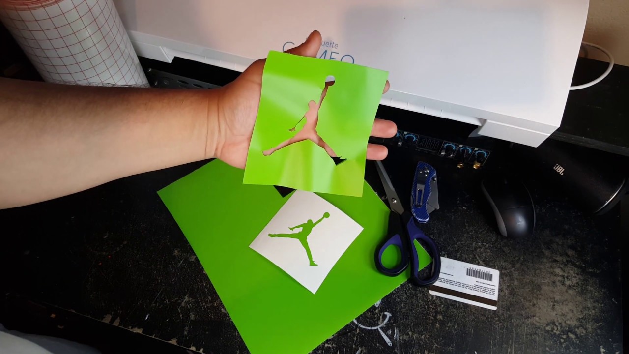 Silhouette cameo 3 nike Air jordan  Decal software stencil puzzle for beginners