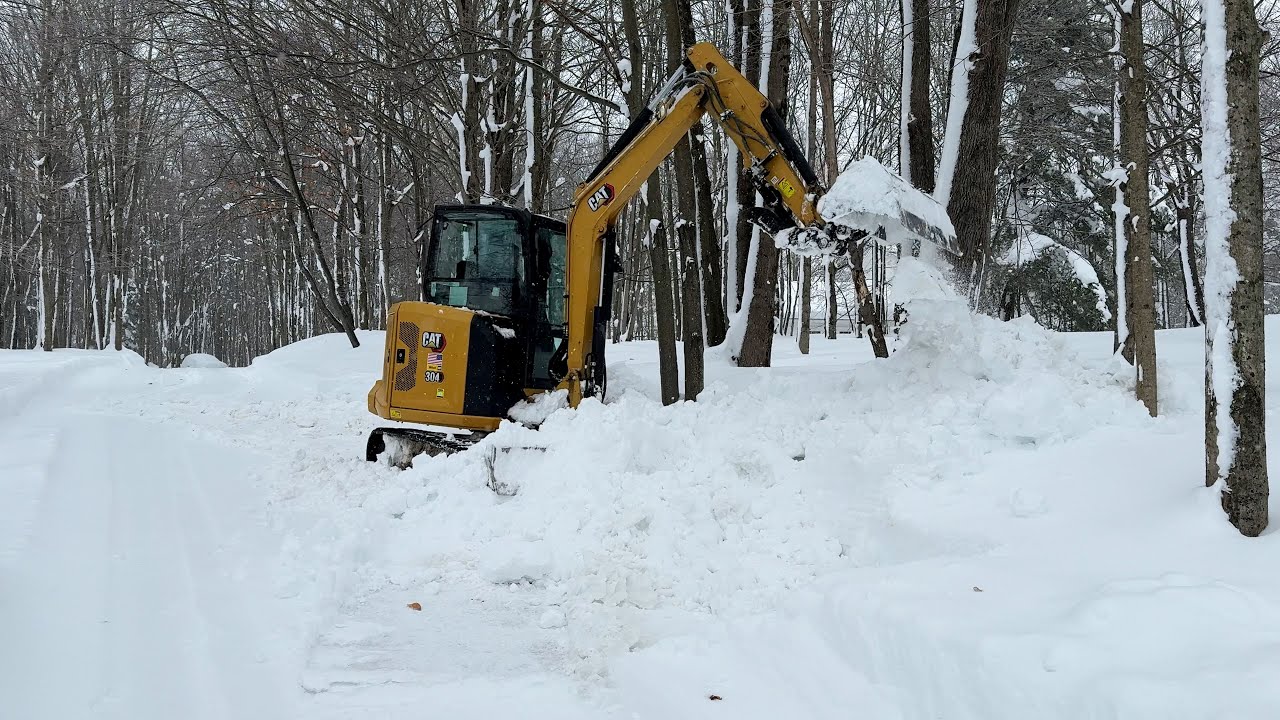 Worst Commute of my LIFE! Dash Cam!  Cat excavator dug us out 48
