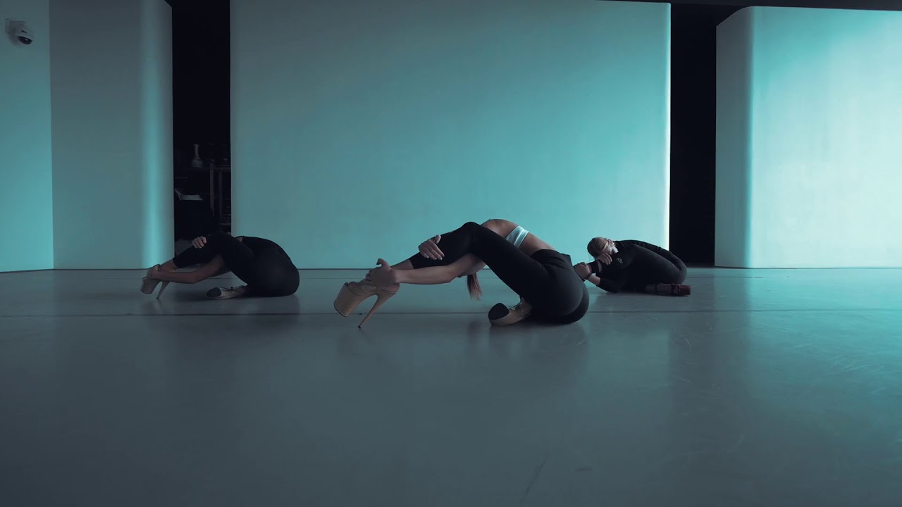 SEVDALIZA - Gole Bi Goldoon / STRIP CHOREO