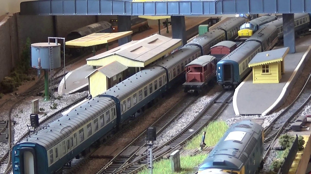 Kampala Rd: Hornby Elite. Power & Control.