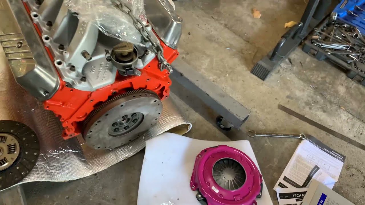 Brand new 355 engine build is finally ready. Quick 304 efi v8 Distributor ignition timing method.