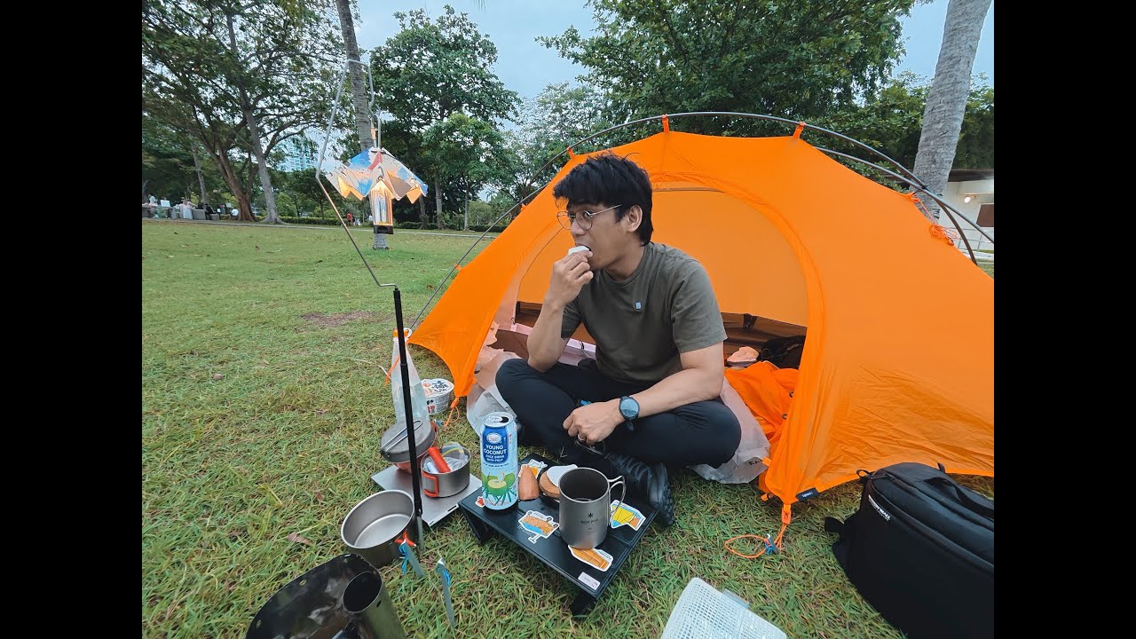 Solo Camping at East Coast Park Singapore 2026 | Pretents Lightrock 1 Orange