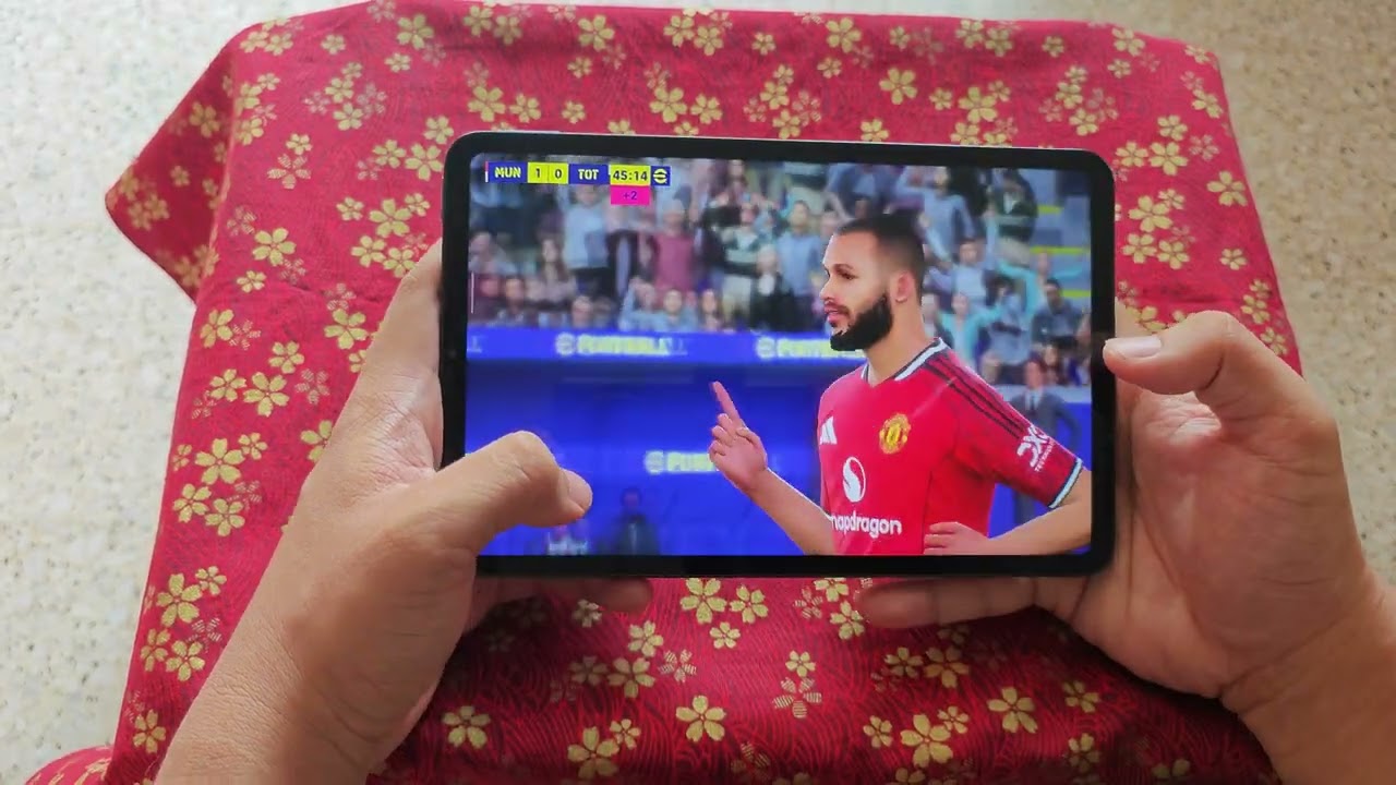 Xiaomi Pad Mini Konami e-Football gameplay: I got hooked with Manchester United
