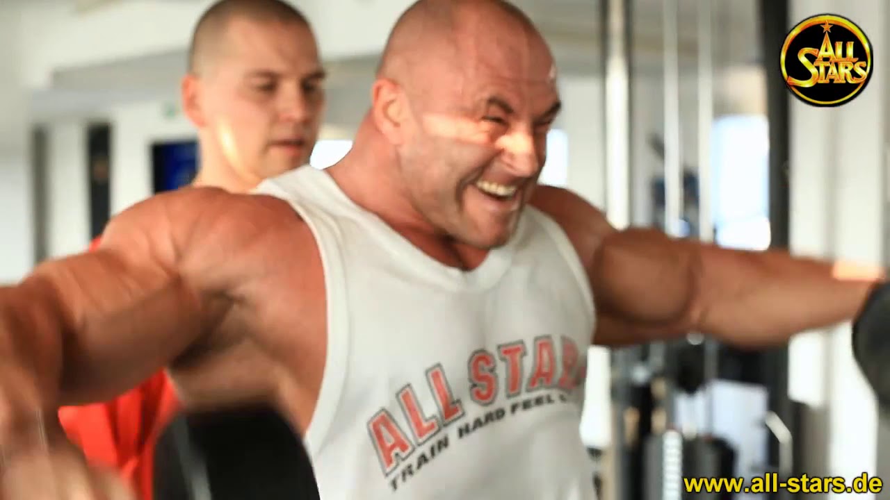 Tomas Bures working out