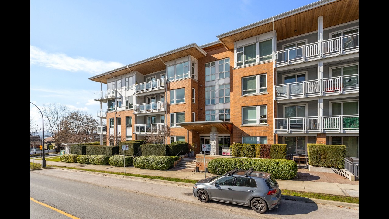 For Sale: #401 717 Chesterfield Ave, North Vancouver - MLS# R3096674 - Joe Campbell PREC