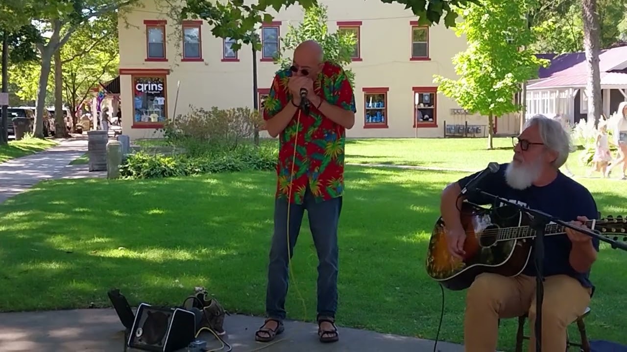 Citizen Jones Busking in Saugatuck, Michigan