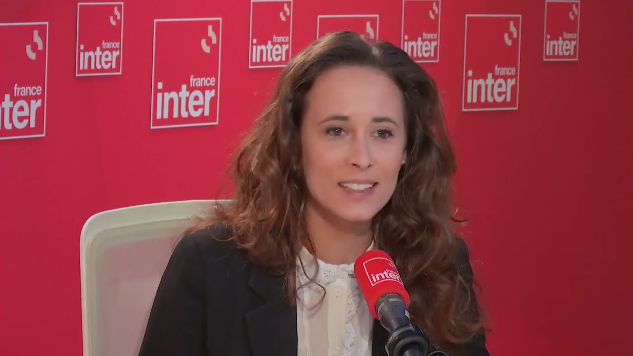 "Nous ne voulons pas entrer en guerre contre la Russie", lance la députée LFI Clémence Guetté