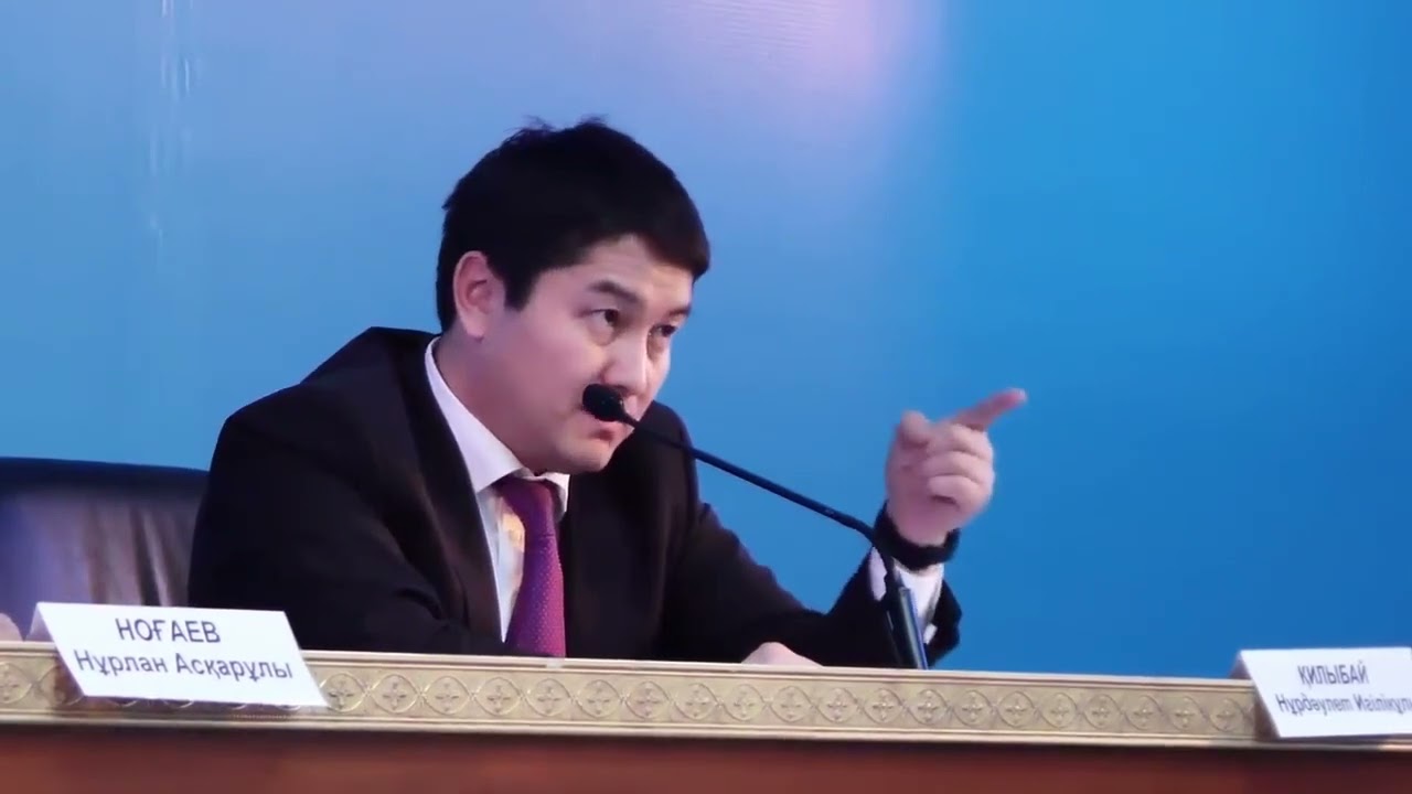 Ақтау қаласының әкімі: Жалақымның 50 пайызын сізге беремін!
