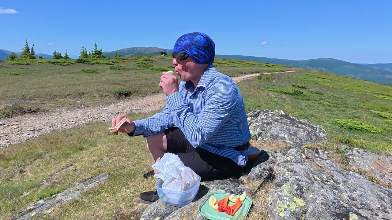 Hiking Cindrel Mountains: Păltiniș &ndash; Cindrel Peak &ndash; Frumoasa &ndash; Iezerul Mare