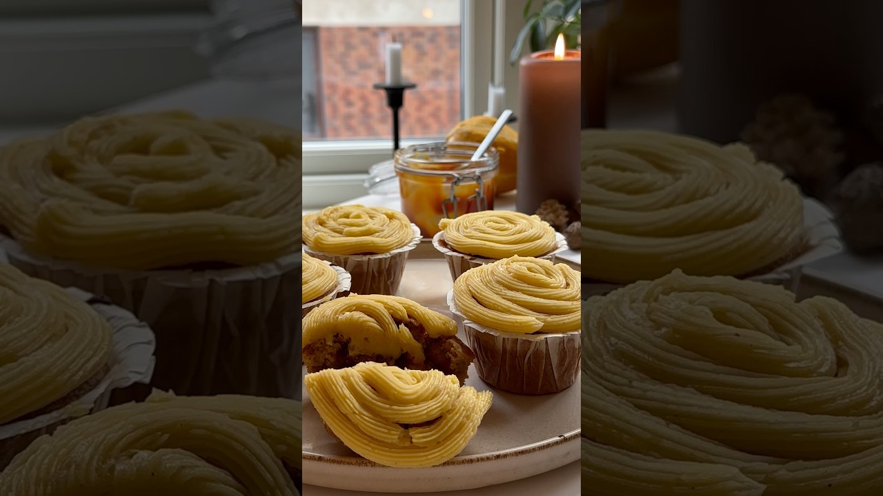 &Auml;PPELCUPCAKES MED SALTKOLA🍎 recept i l&auml;nkar i bio #trending #viralvideo #baking #shorts #dessert