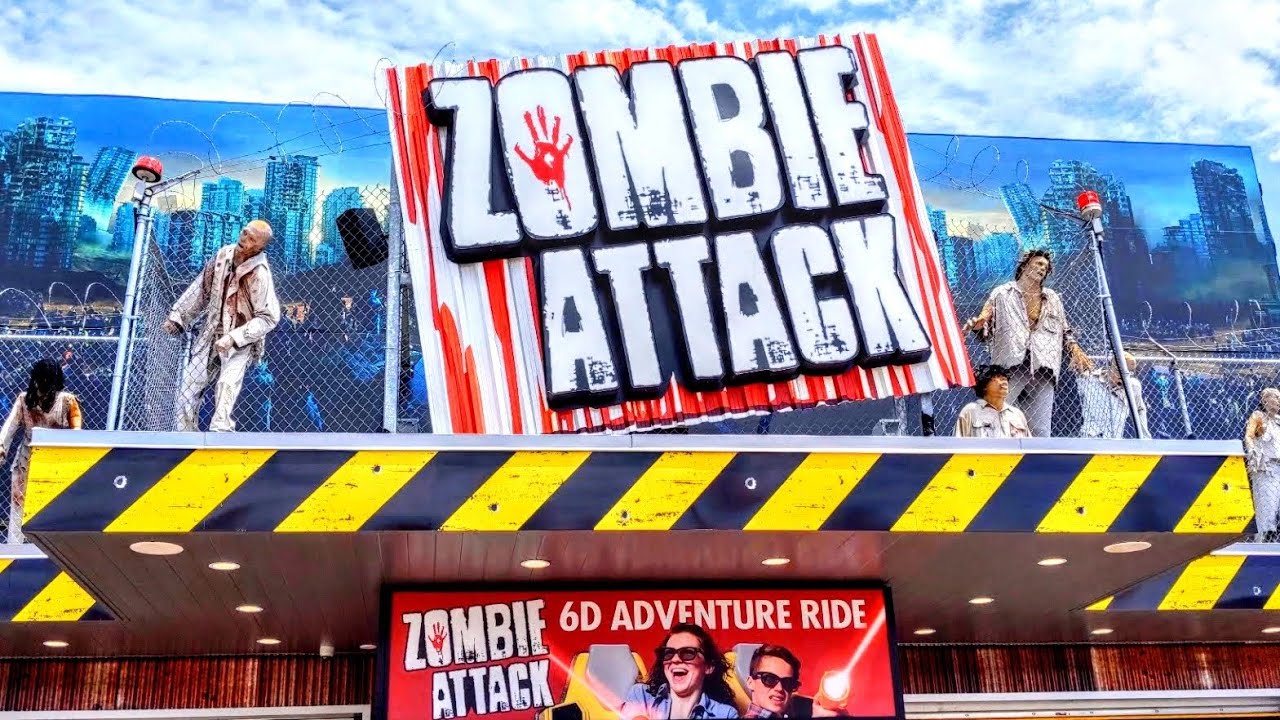 Zombie Attack in Clifton Hill, Niagara Falls, Canada