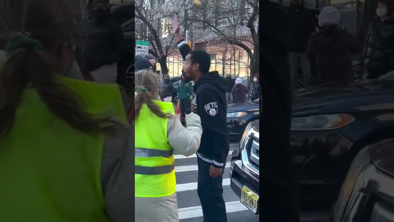 Brooklyn Father handles protestors in NYC march! #freepalestine