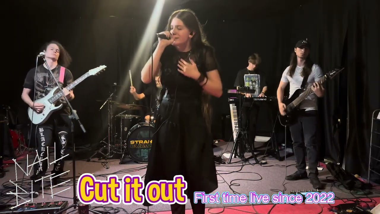 Nail Bite : Cut it out live