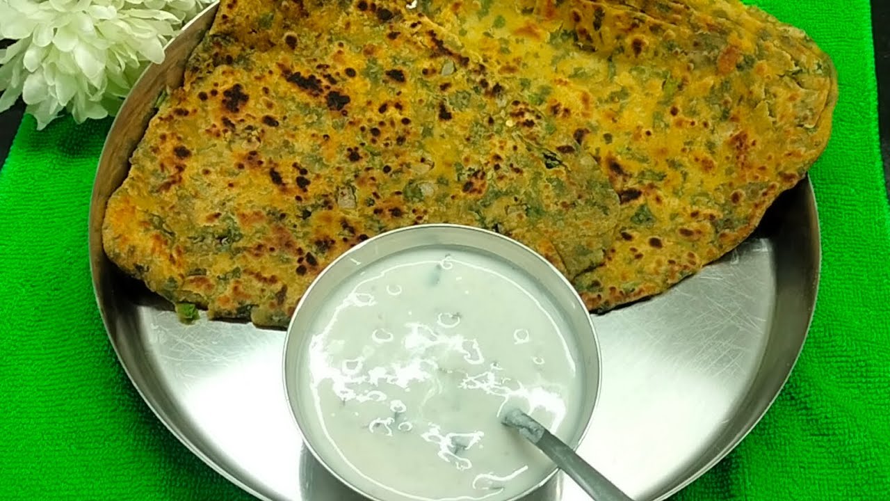 सर्दियों में सबसे मन पसंदीदा नाश्ता बथुआ के पराठे 😋😋