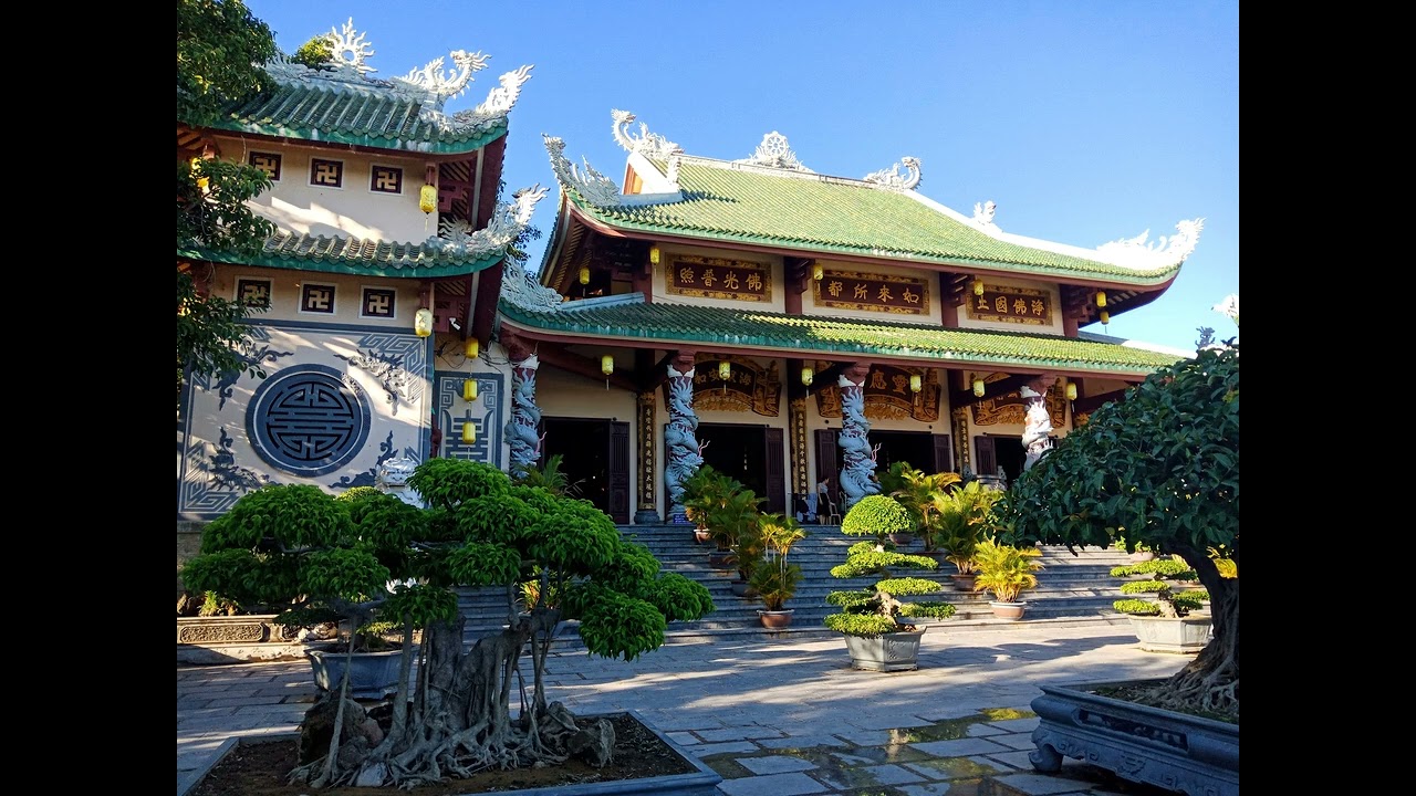 Cuộc sống bình yên nơi làng quê Việt Nam