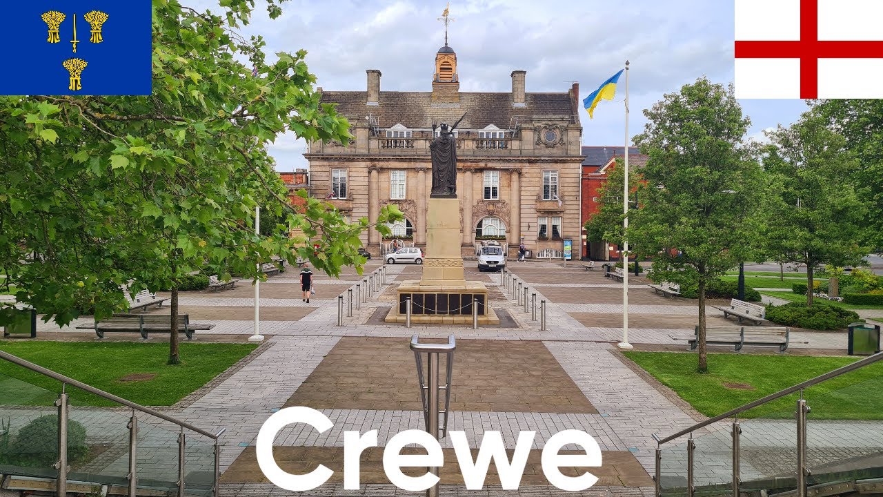 Crewe | Cheshire | England | UK | Europe | 18/05/2022 | Town Walk