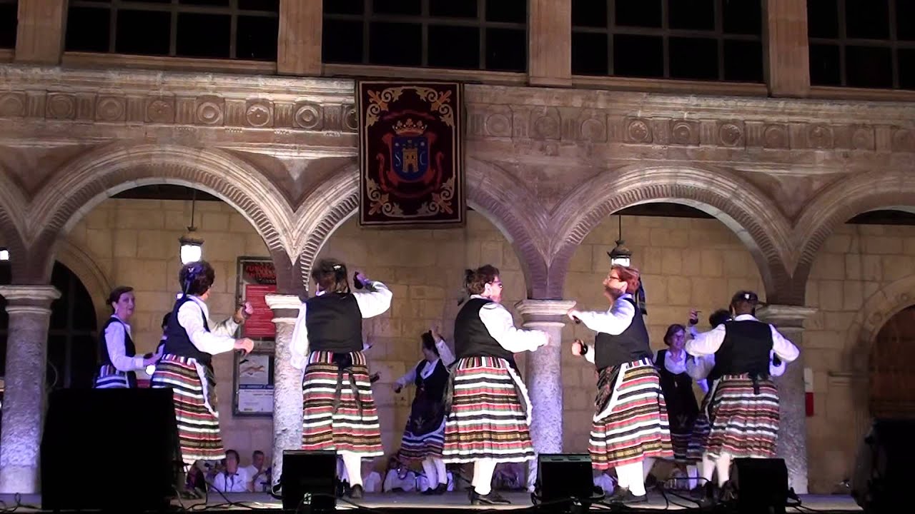 Fuente Álamo, otra jota que bailó el grupo del Centro de Mayores