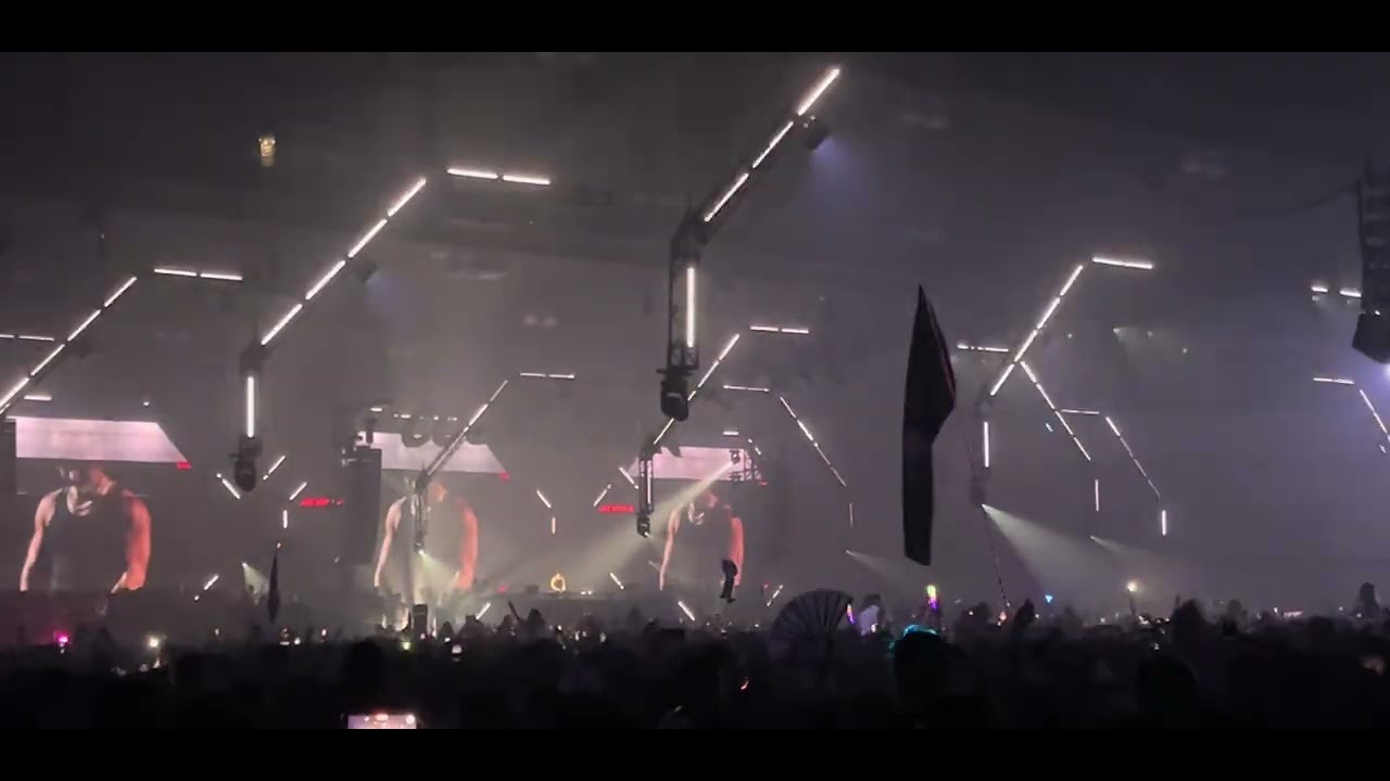 John Summit (Live) What a life @ Countdown NYE 12-31-25