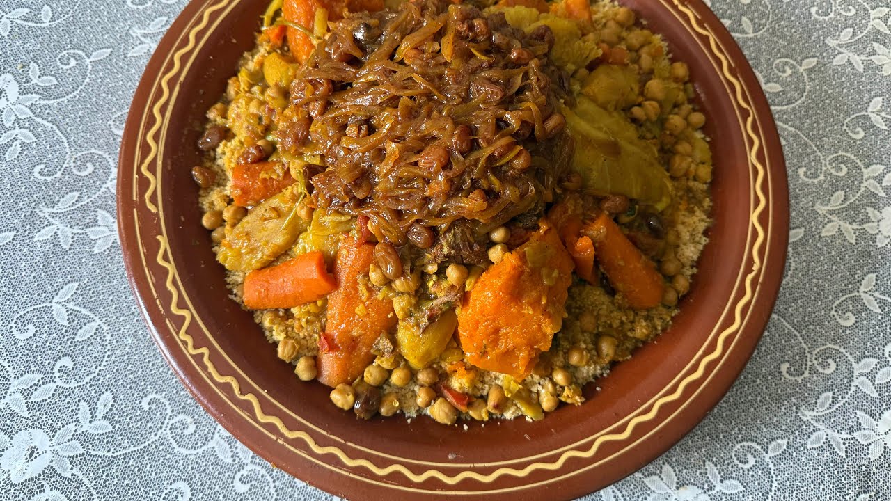 ألذ كسكس بالقمح الكامل على طريقة ماما بالخضر والتفاية على حقه وطريقه couscous integrale🇲🇦