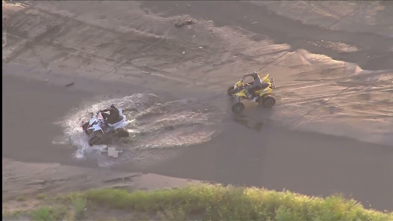 Police Chase Quads in Offroad Pursuit