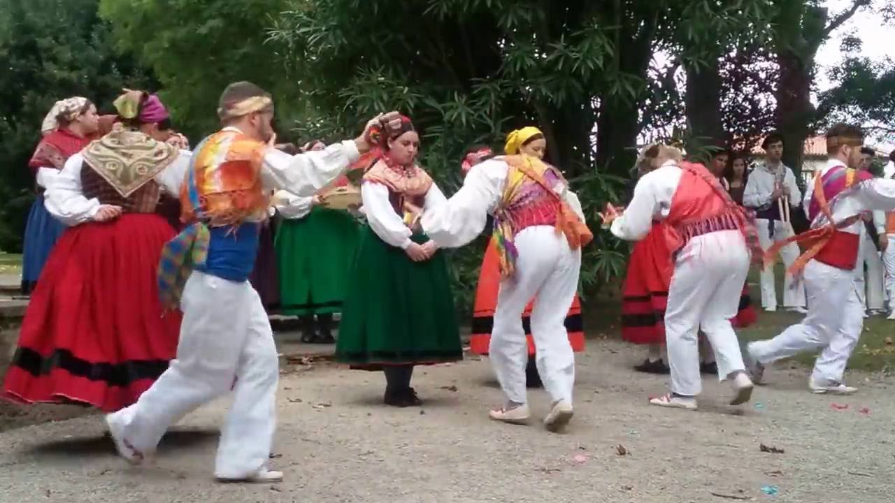 Vídeo 50 aniversario METCAN. Baile a lo Llano (Ruiloba), Colectivo Etnográfico Brañaflor.’