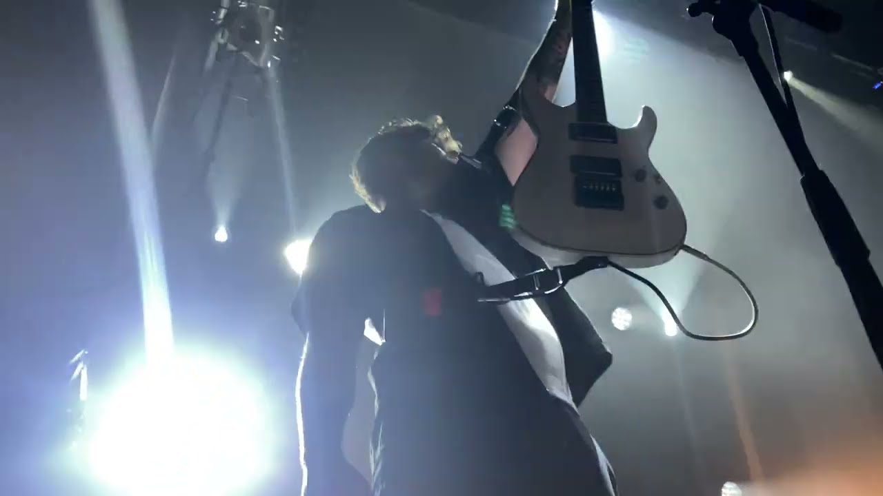 Varials : Complete Show Live In Paris