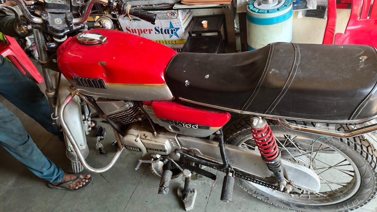 Yamaha Rx100 live