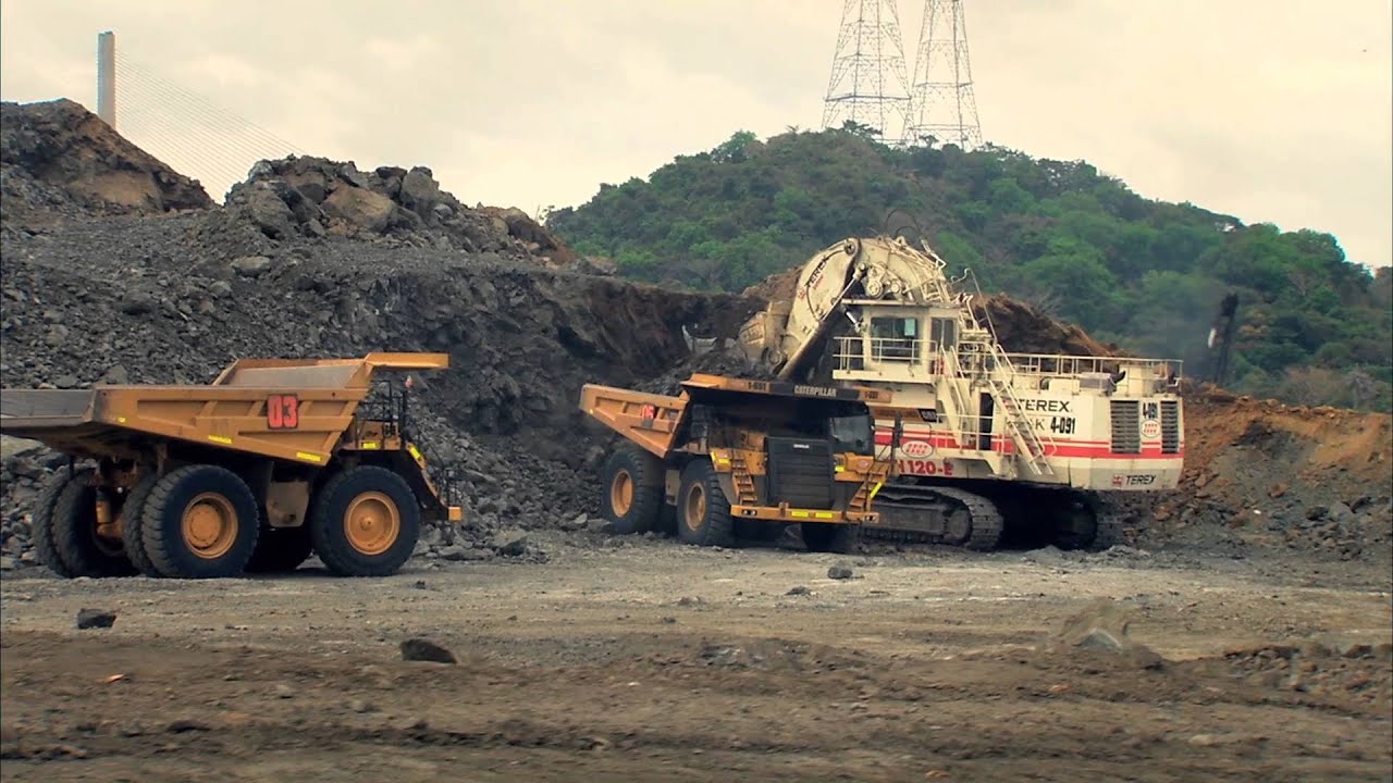 Panama Canal Expansion Progress Update - December 2015