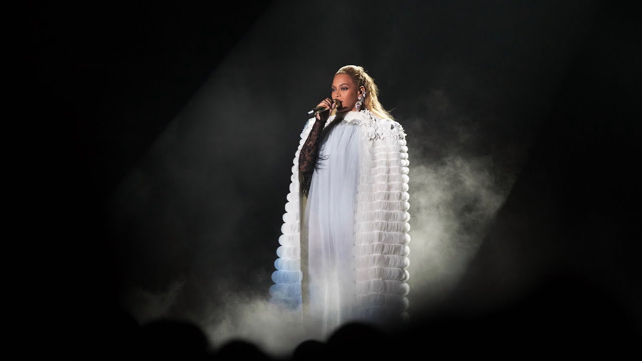 Beyonc&eacute; - Pray You Catch Me (MTV VMAs 2016)
