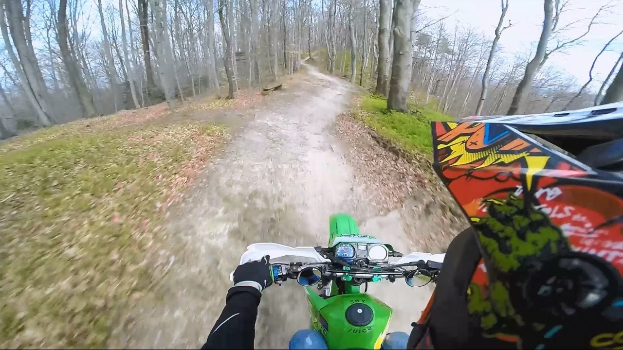 Friday Trip || Haulin In The Woods Raw || {Kawasaki KMX 125ccm 2stroke}