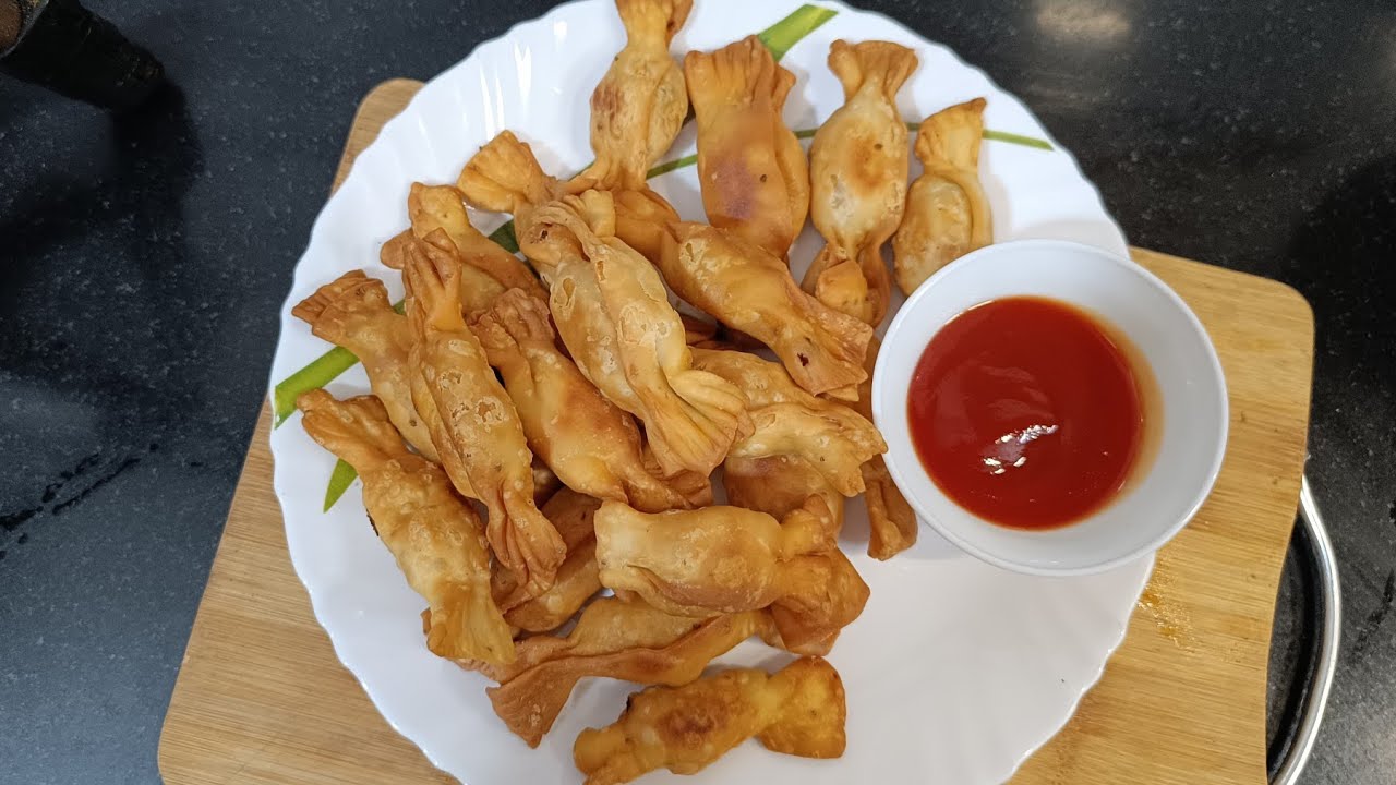  Toffee Shaped Chicken Samosa | Ramzan Special | Crispy&Tasty  Chicken Samosa | Toffee Samosa Recipe