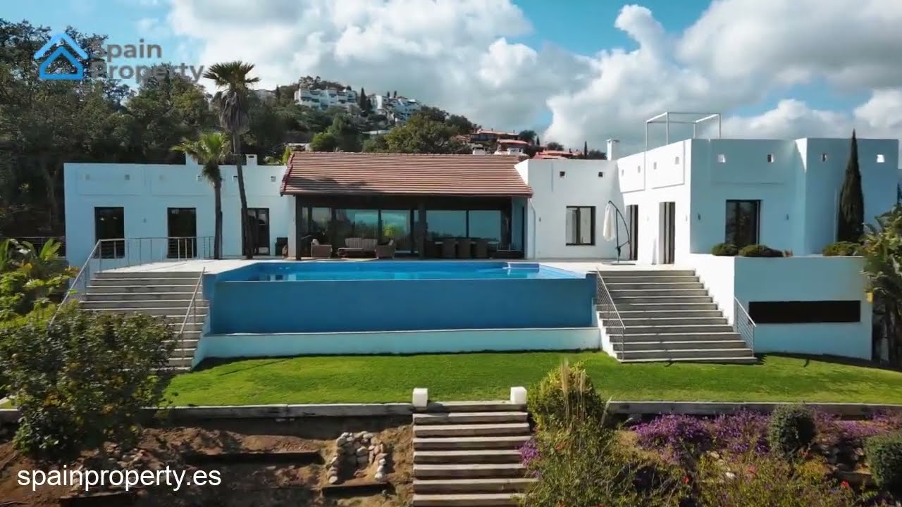 6 Bedroom House For Sale Marbella  - Sea and Mountain Views