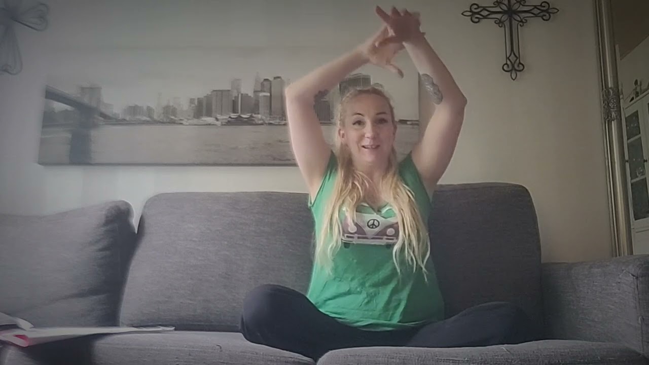 10 minuutin HELPPO venyttely/taukojumppa sohvalla kaikille.