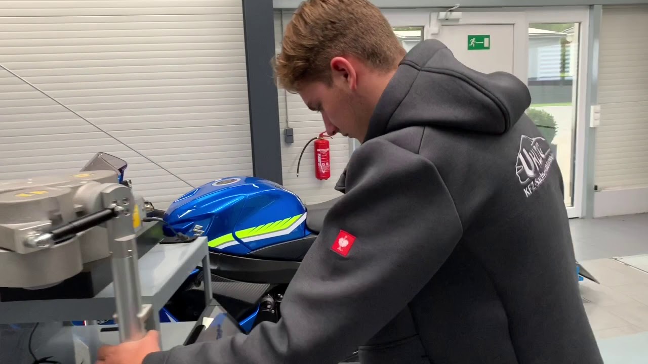 3D-Rahmenvermessung Motorrad Suzuki GSXR - KFZ-Sachverständigenbüro UHLIG