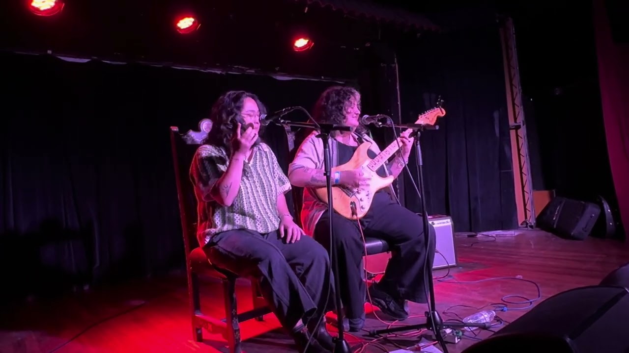 Bachelor (Palehound’s El Kempner & Jay Som’s Melina Duterte) - "Back Of My Hand" Live Debut
