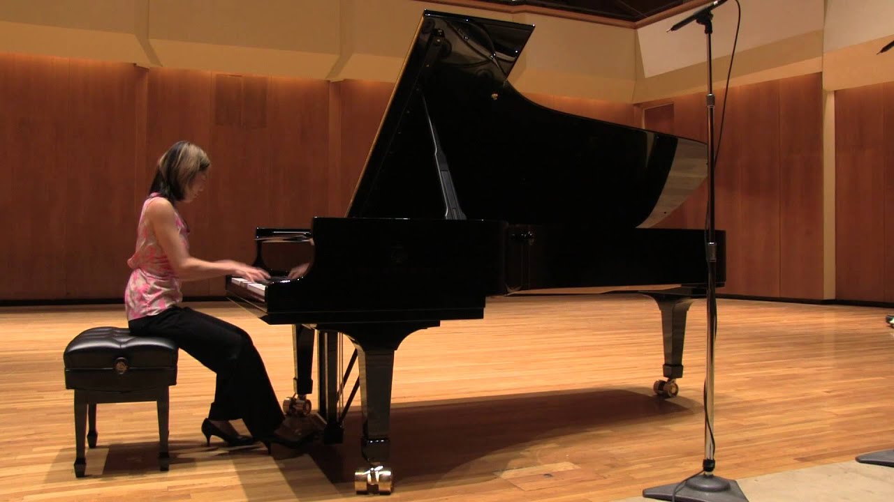 Jasmin Arakawa plays Godowsky's 