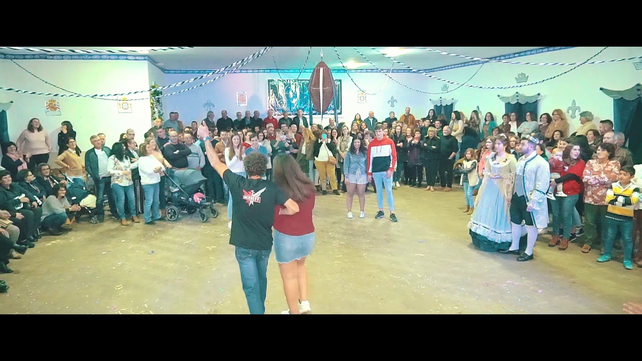 Baile da Pinha em Santo Aleixo da Restauração