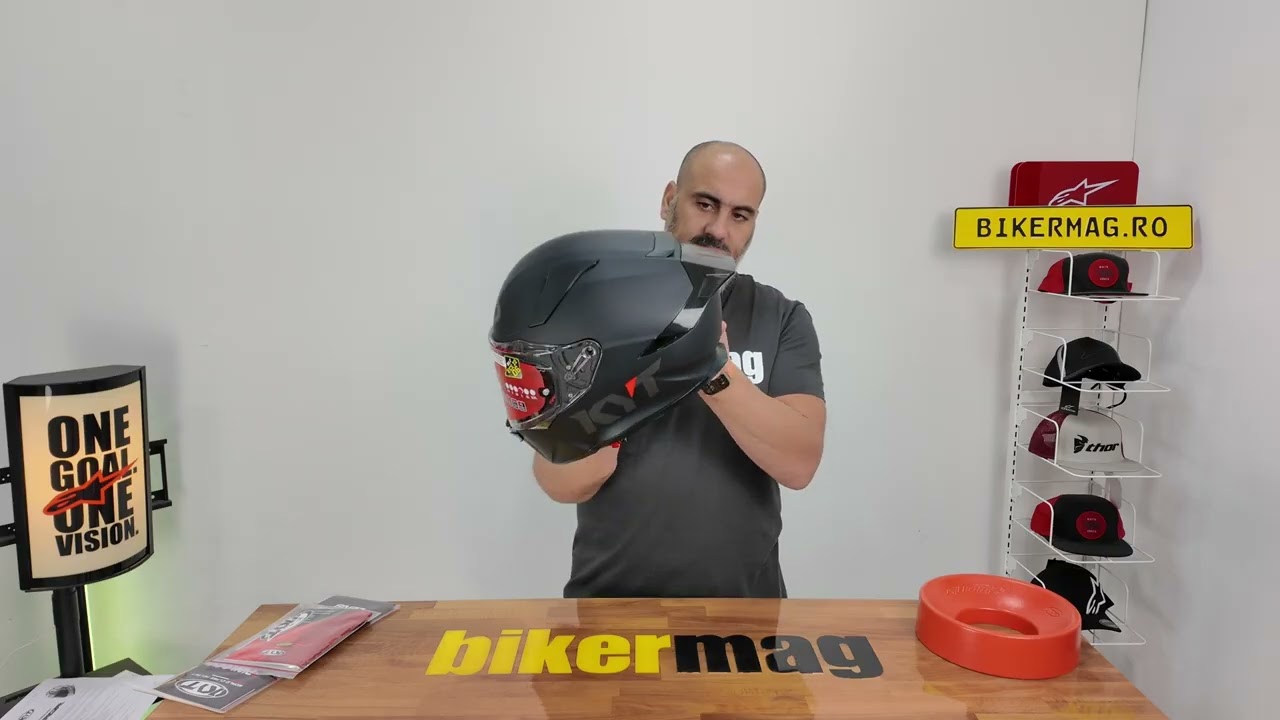 Prezentare video KYT R2R - BikerMag