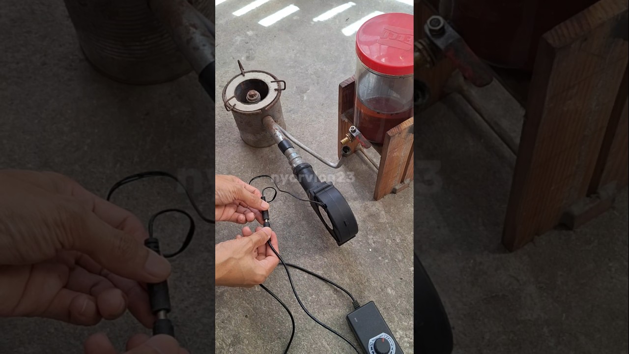 stove that burns waste oil #shortvideo #kompor