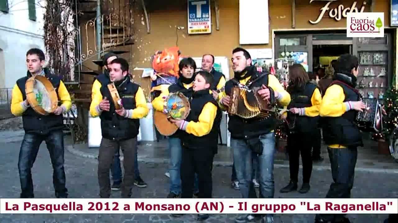 Monsano (AN) Pasquella 2012 - Il gruppo 
