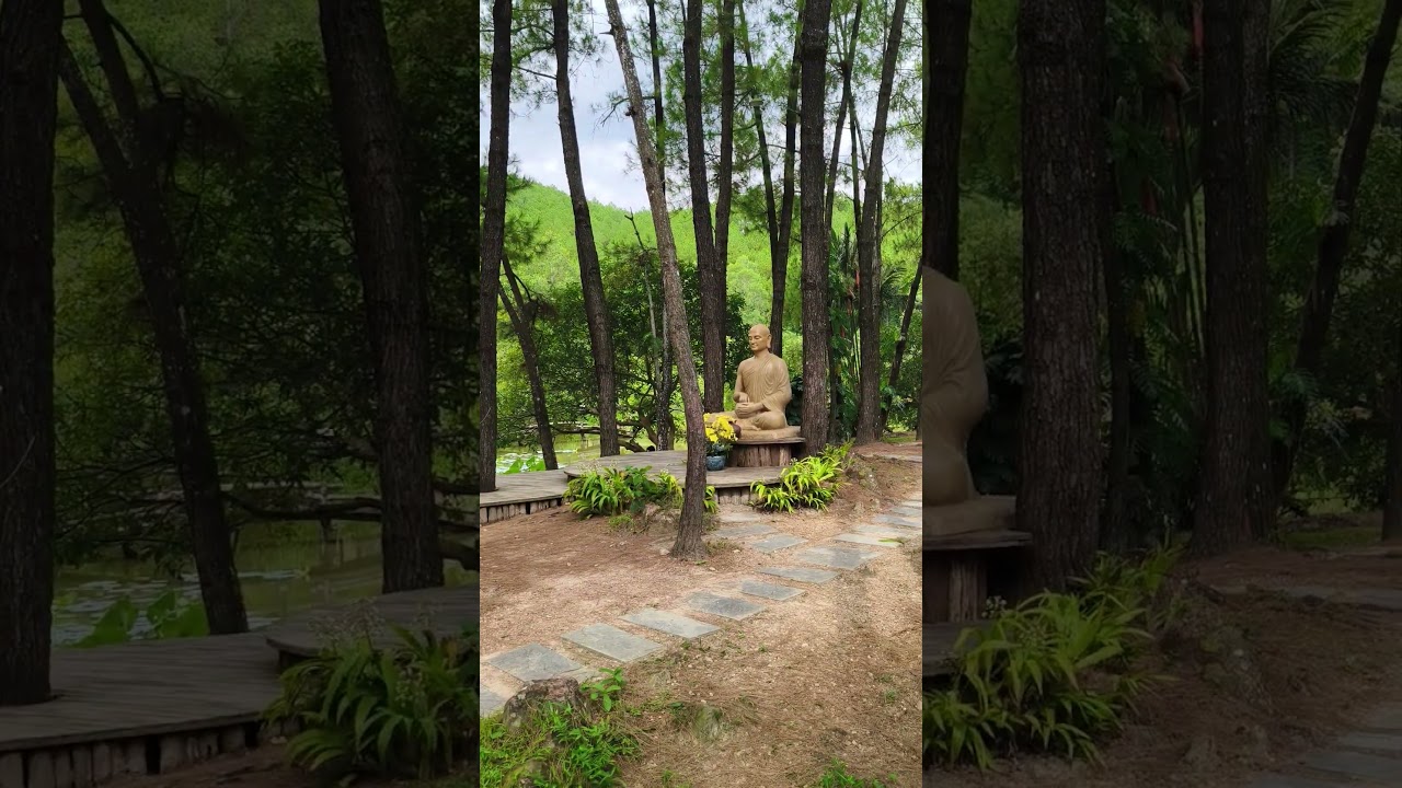 Huyen Khong Son Thuong Thatched House.